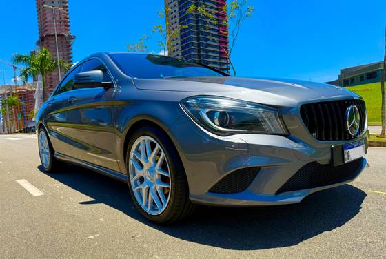 MERCEDES-BENZ CLA 200 1.6 FIRST EDITION TURBO GASOLINA 4P AUTOMATIZADO